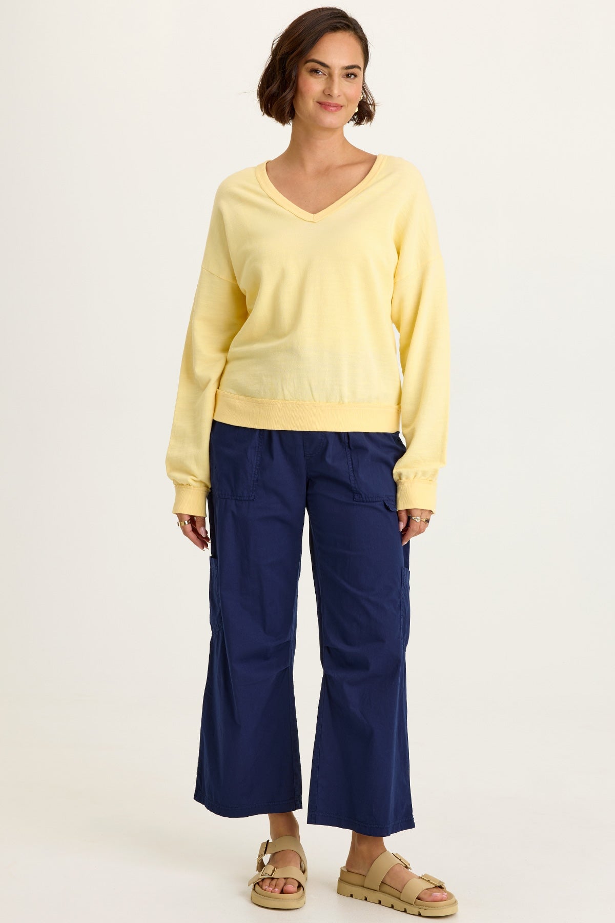 Wearables Rolin Terry V-Neck Pullover 