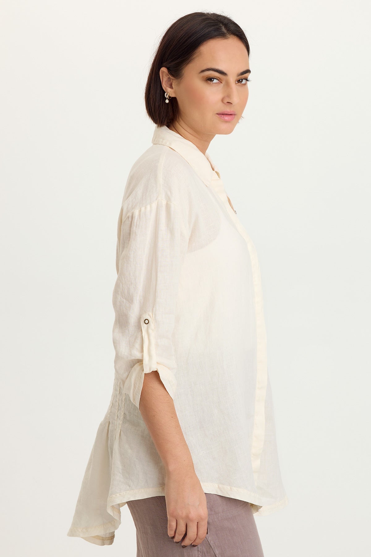 XCVI Moira Linen Hi-Lo Button-Up Top 