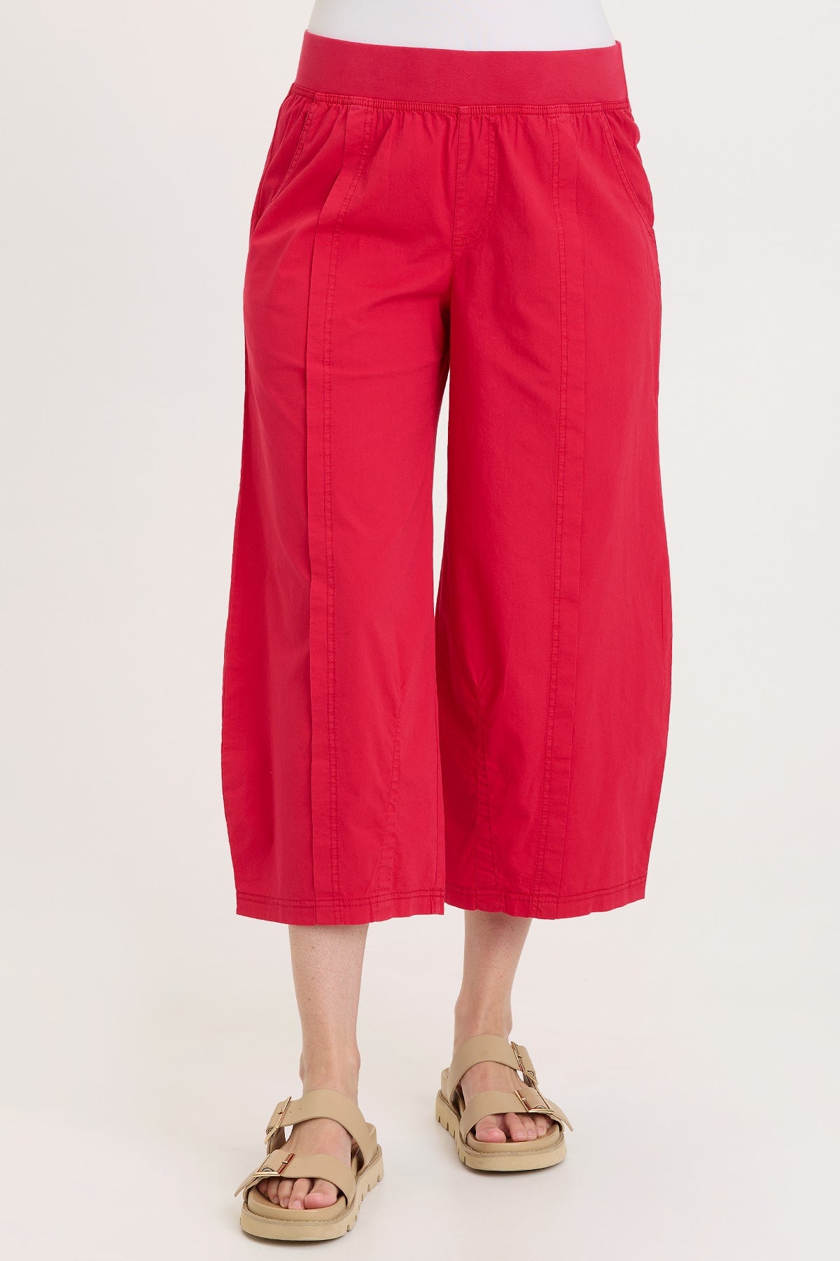 Wearables Benson Poplin Barrel Crop 