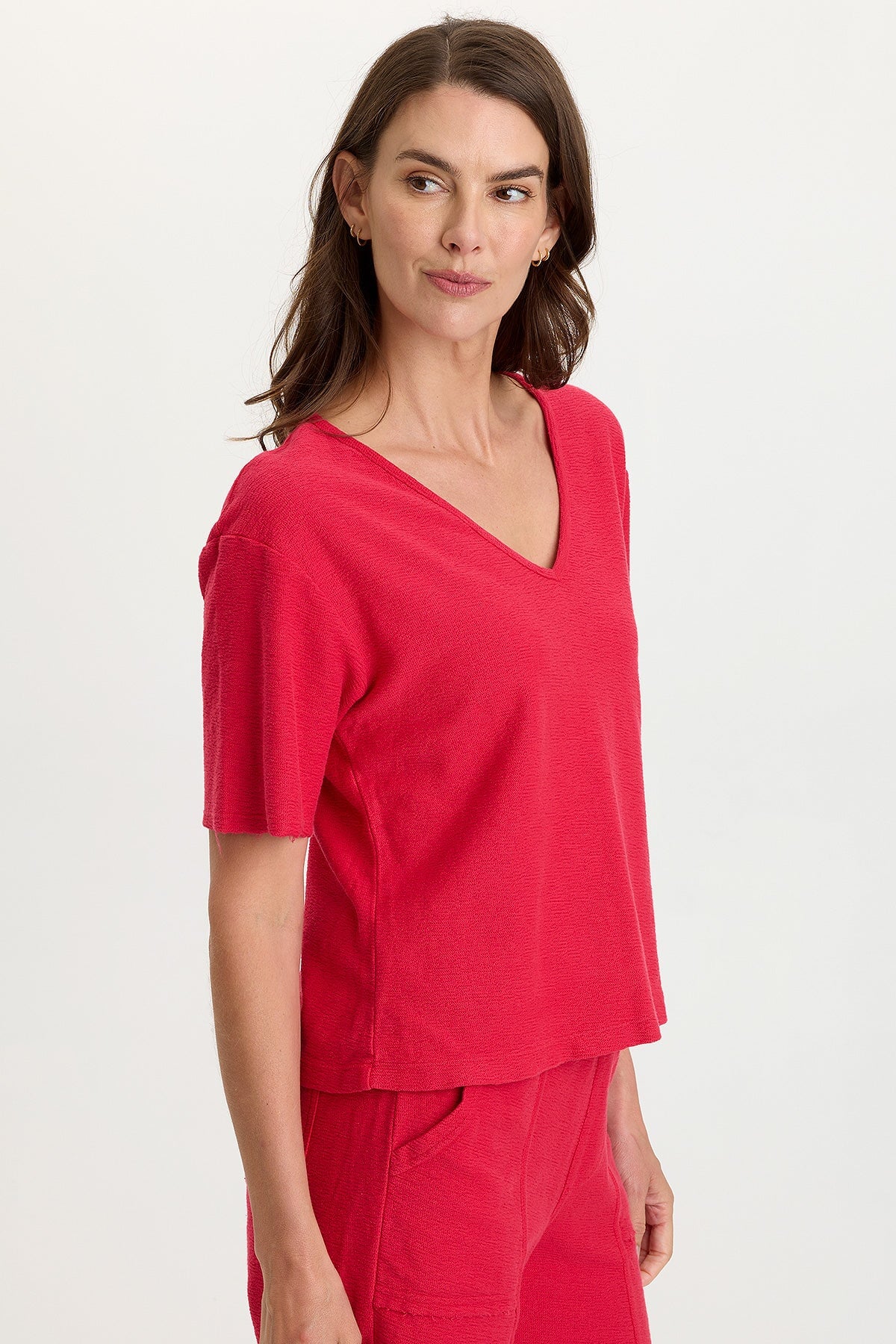 Wearables Lorn Crepe Knit V-Neck Tee 