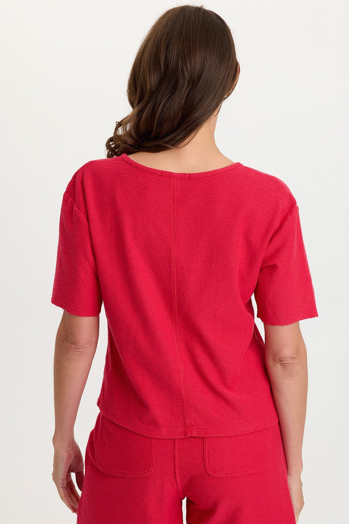 Wearables Lorn Crepe Knit V-Neck Tee 