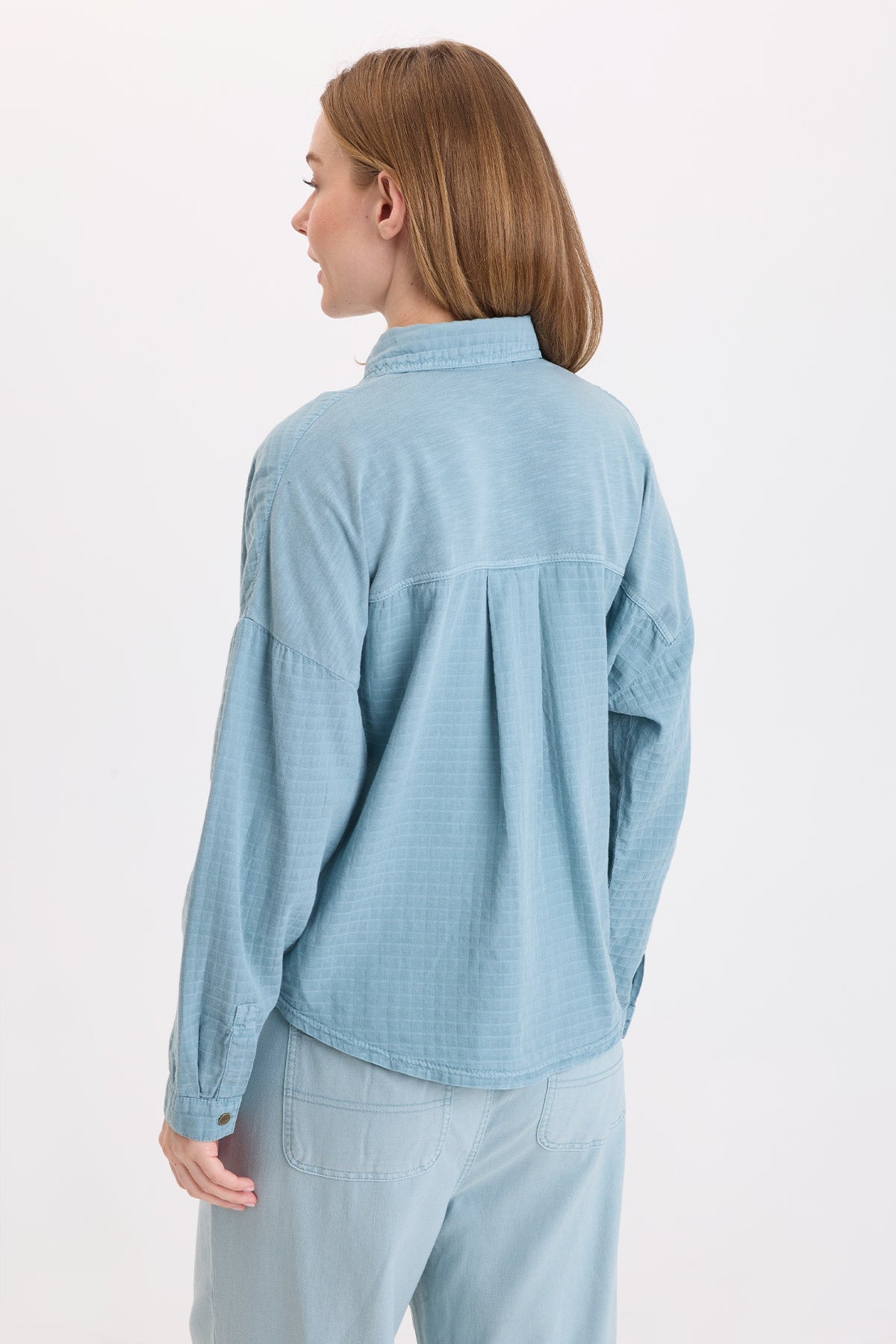 Wearables Becknir Basket Weave Button-Up 