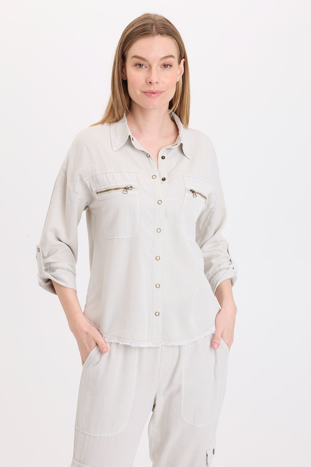 Wearables Knapp Distressed Cargo Button-Up 