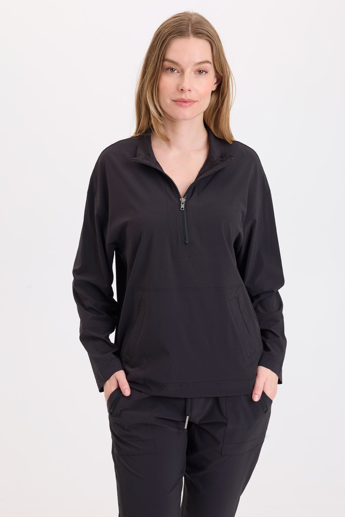 Wearables Romee Active Kangaroo Pockets Pullover 