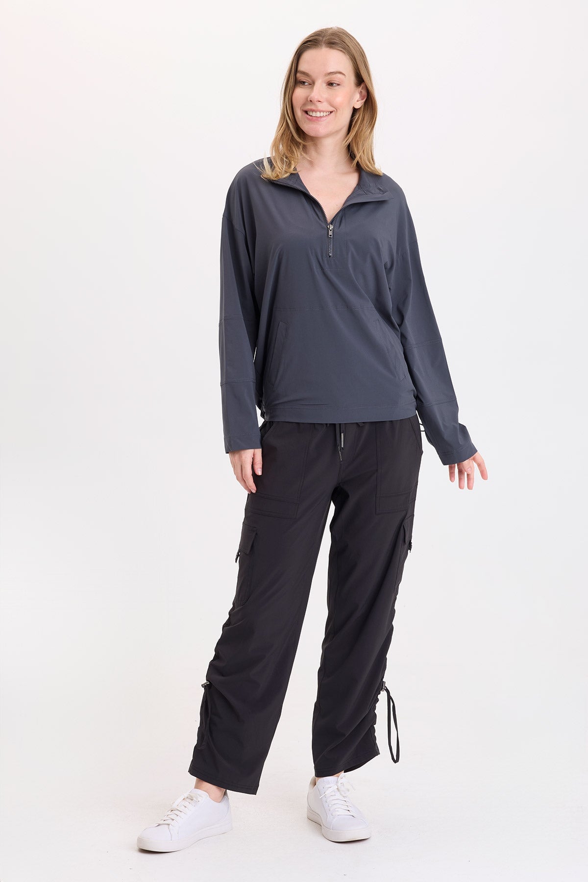 Wearables Romee Active Kangaroo Pockets Pullover 