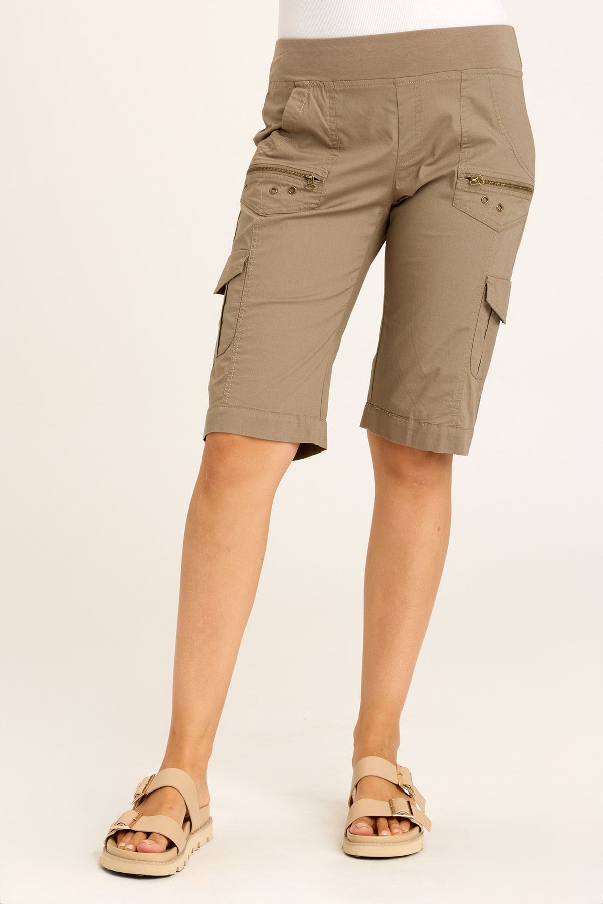Core By Wearables Zola Bermuda Short In Brown