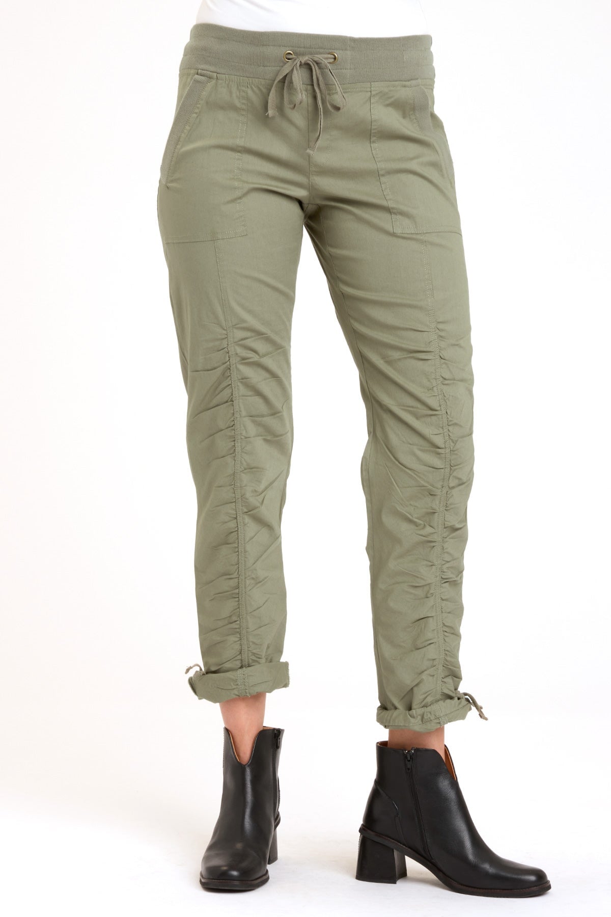 Core By Wearables Jules Pant In Green