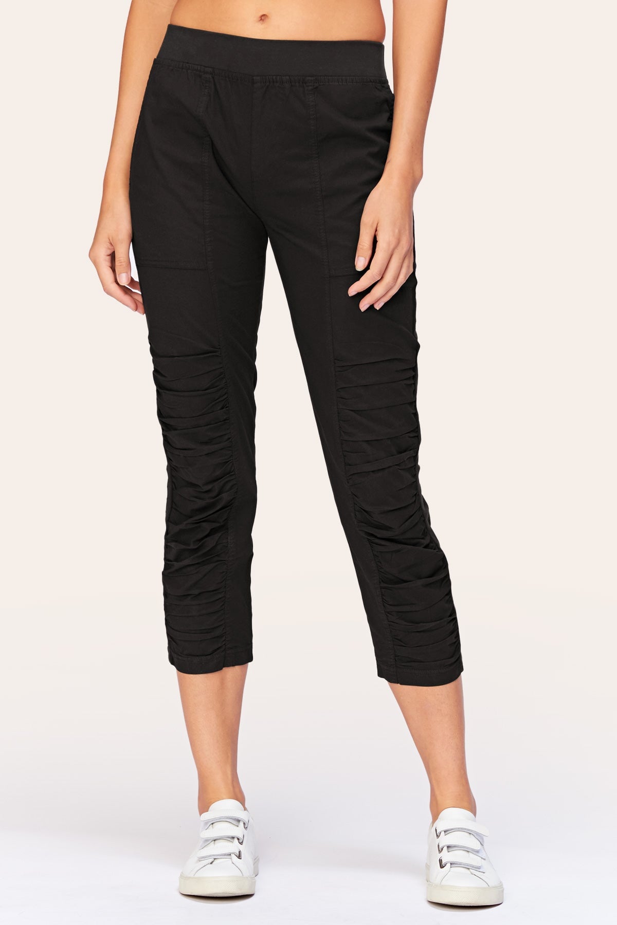 Core by XCVI Geyser Crop in Black