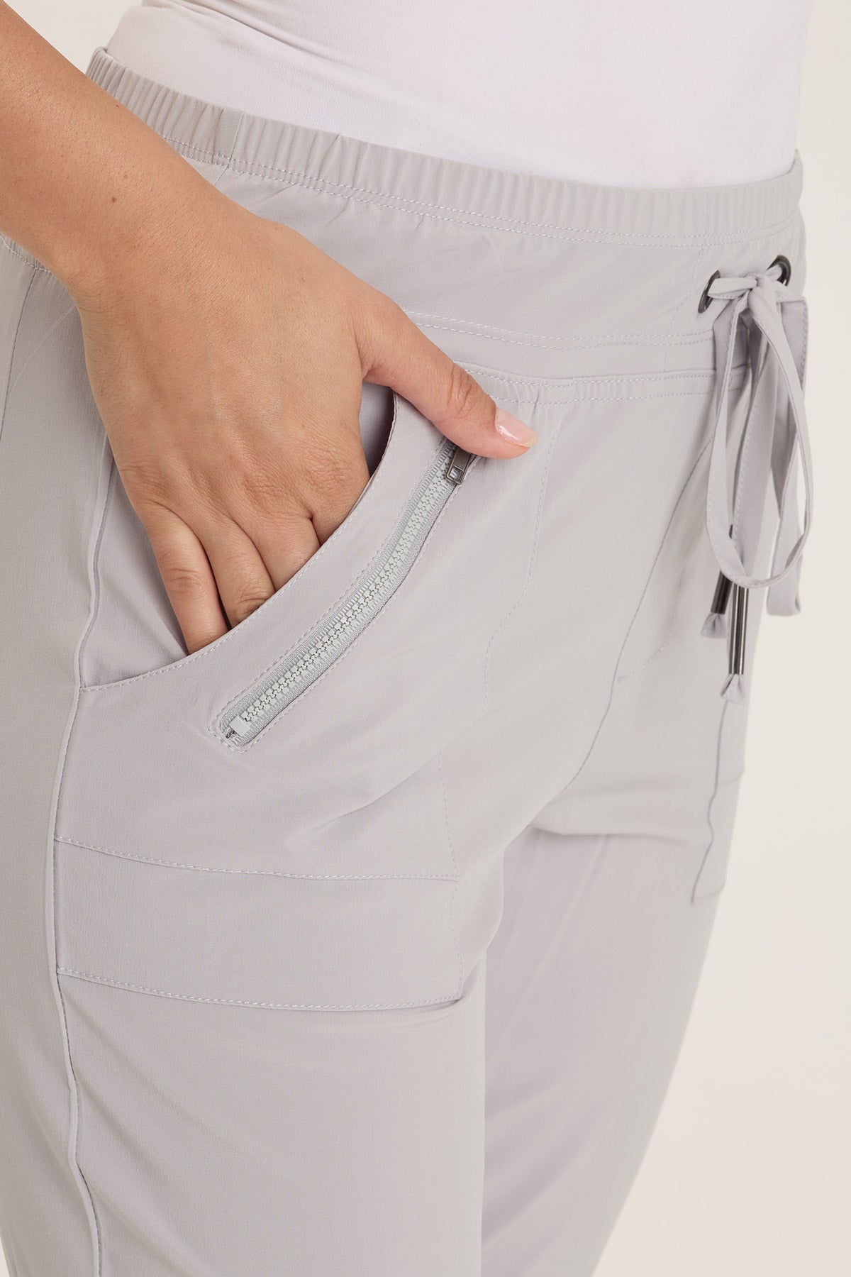 Wearables Aksana Whisper Stretch Ruched Active Slim Pant 