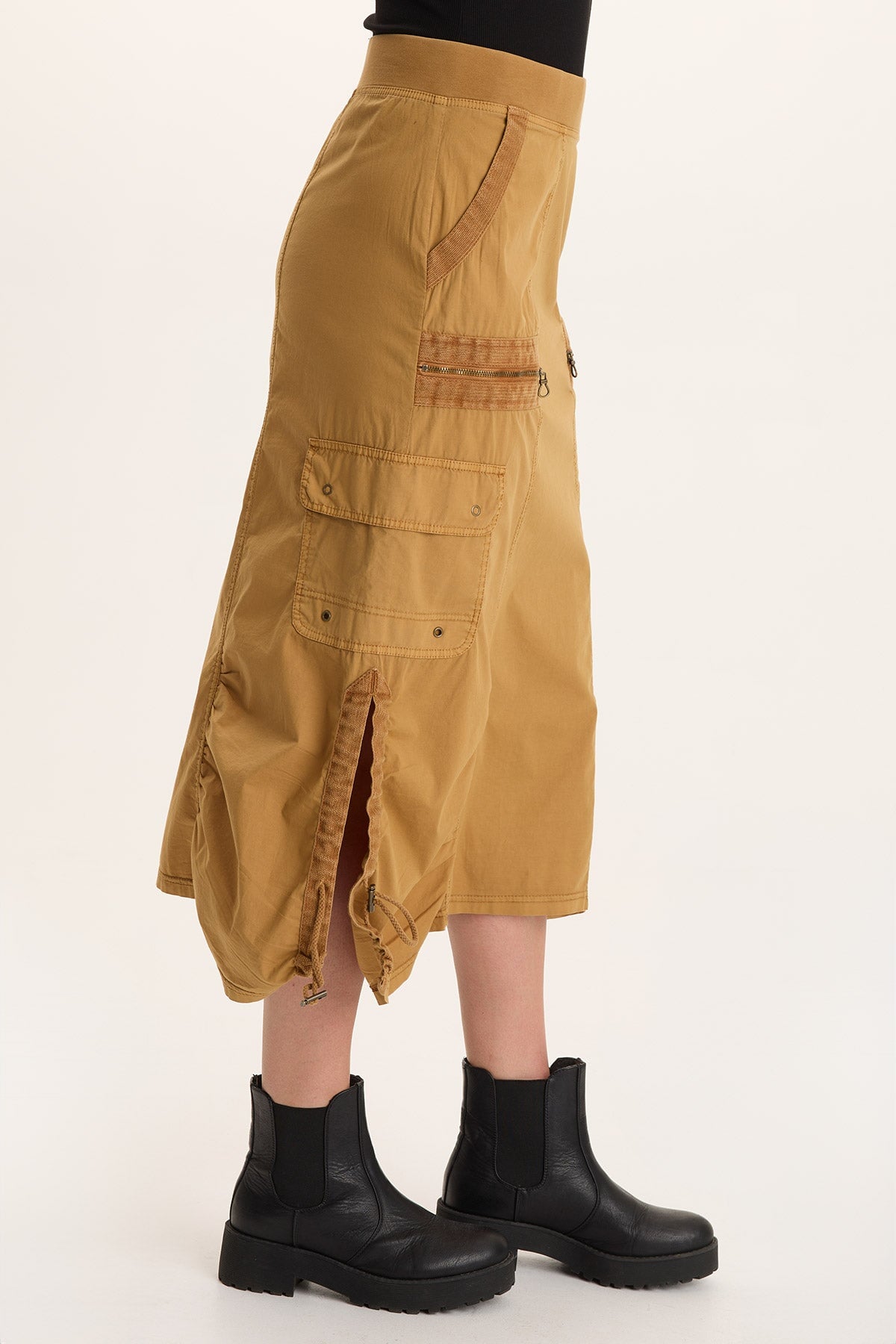 XCVI Shea Ruched Detail Cargo Midi Skirt 