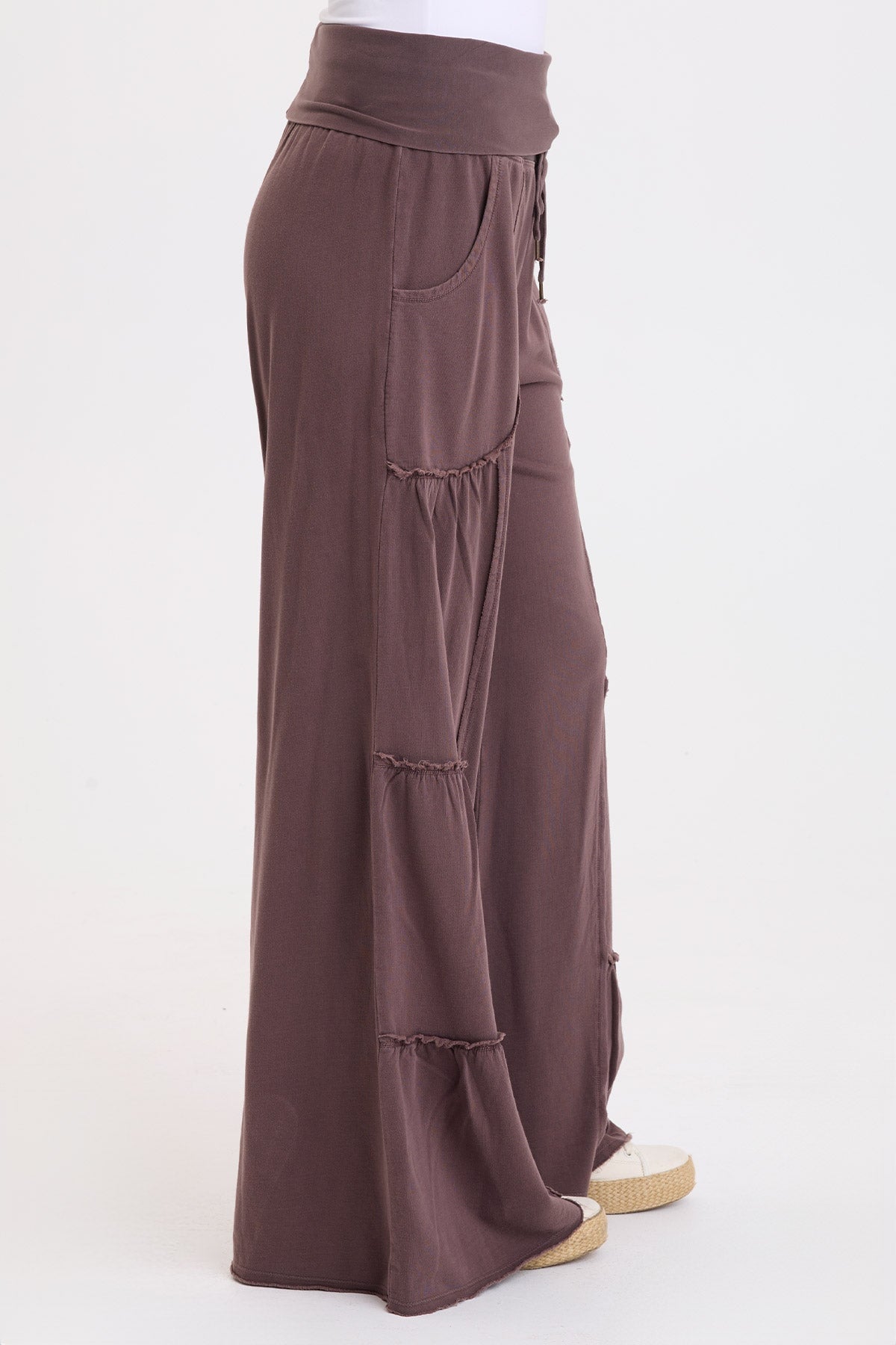 Wearables Carola Side-Tiered Wide-Leg Fleece Pant 