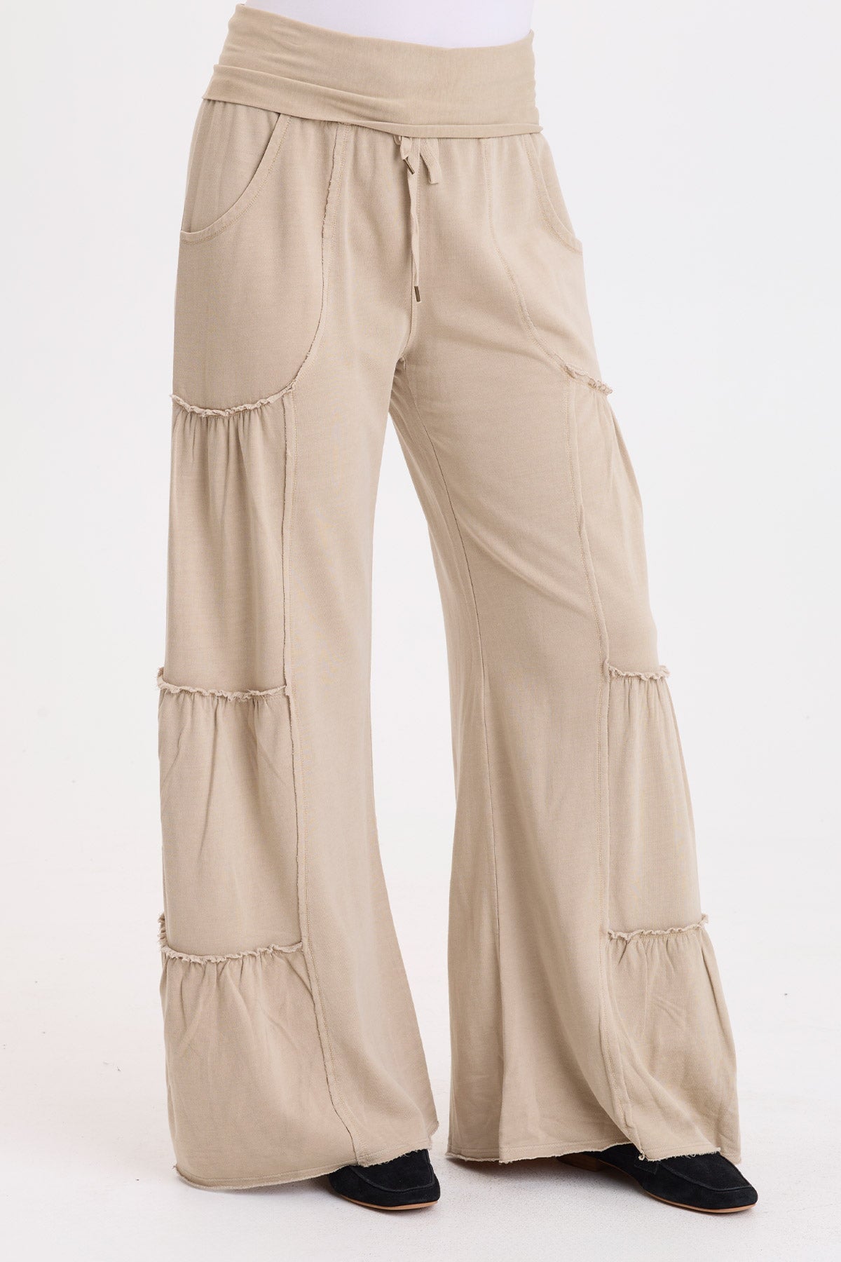 Wearables Carola Side-Tiered Wide-Leg Fleece Pant 