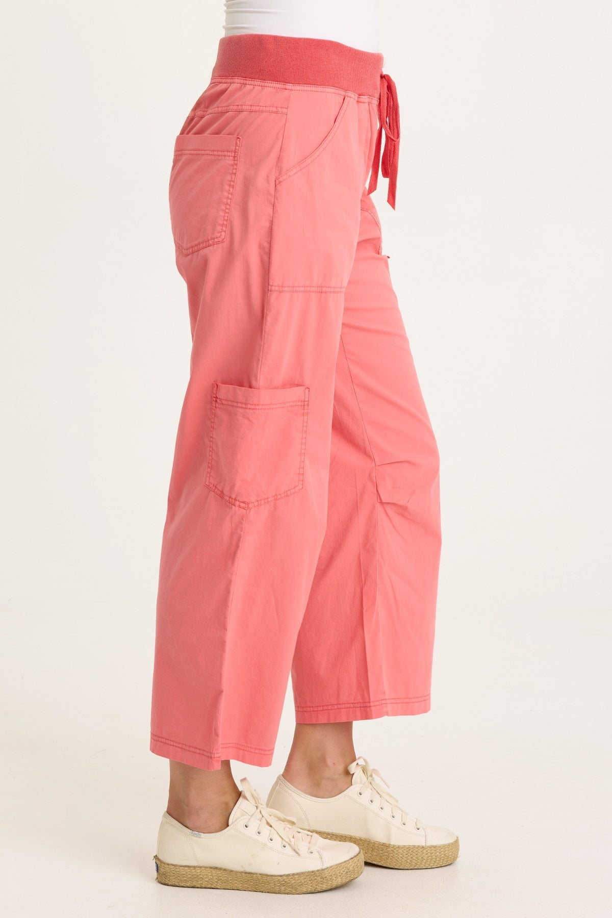 Wearables Leopold Poplin Darted Knee Cargo Crop 