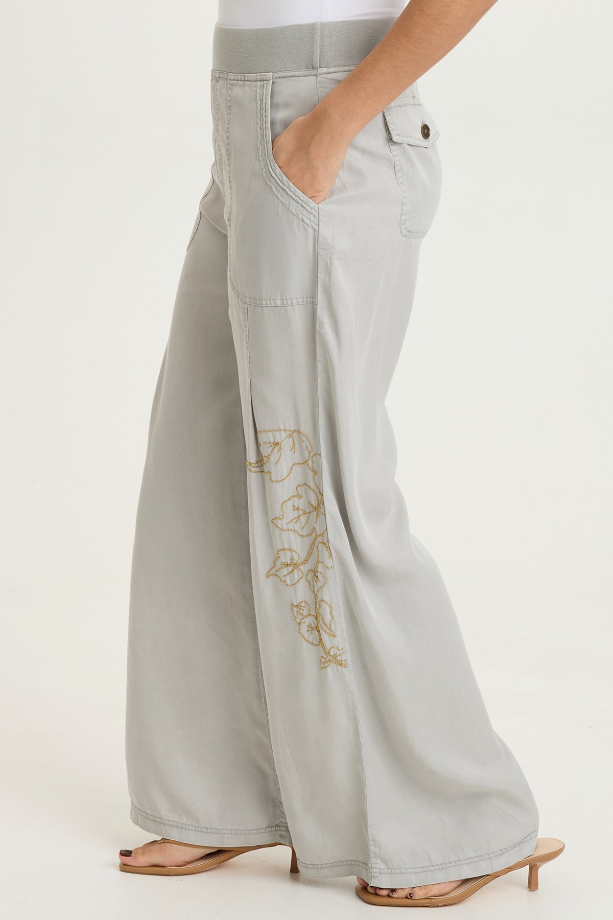 XCVI Embroidered Dacia Twill Pleated Pant 