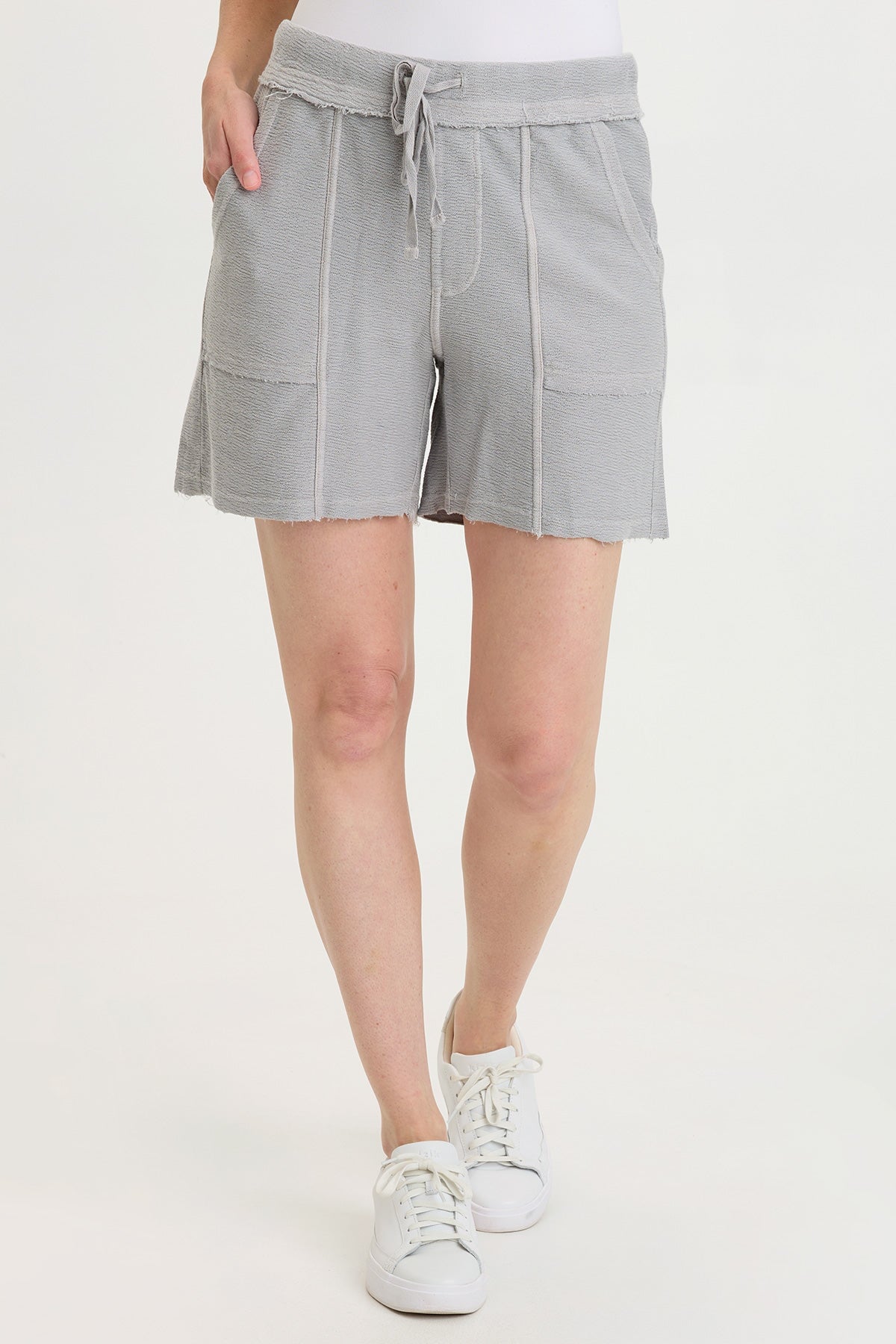 Wearables Elvio Crepe Knit 4-Pocket Short 