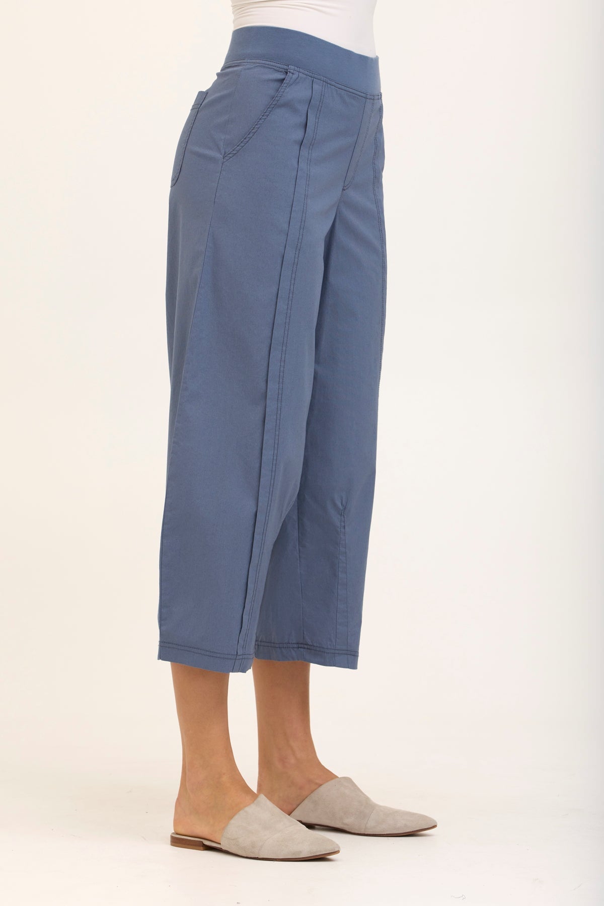Core by XCVI Benson Poplin Barrel Crop 
