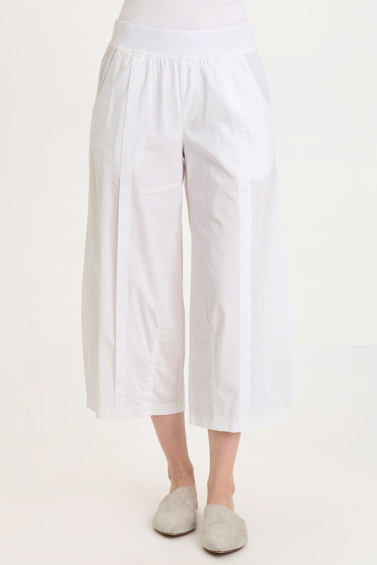 Wearables Benson Poplin Barrel Crop 