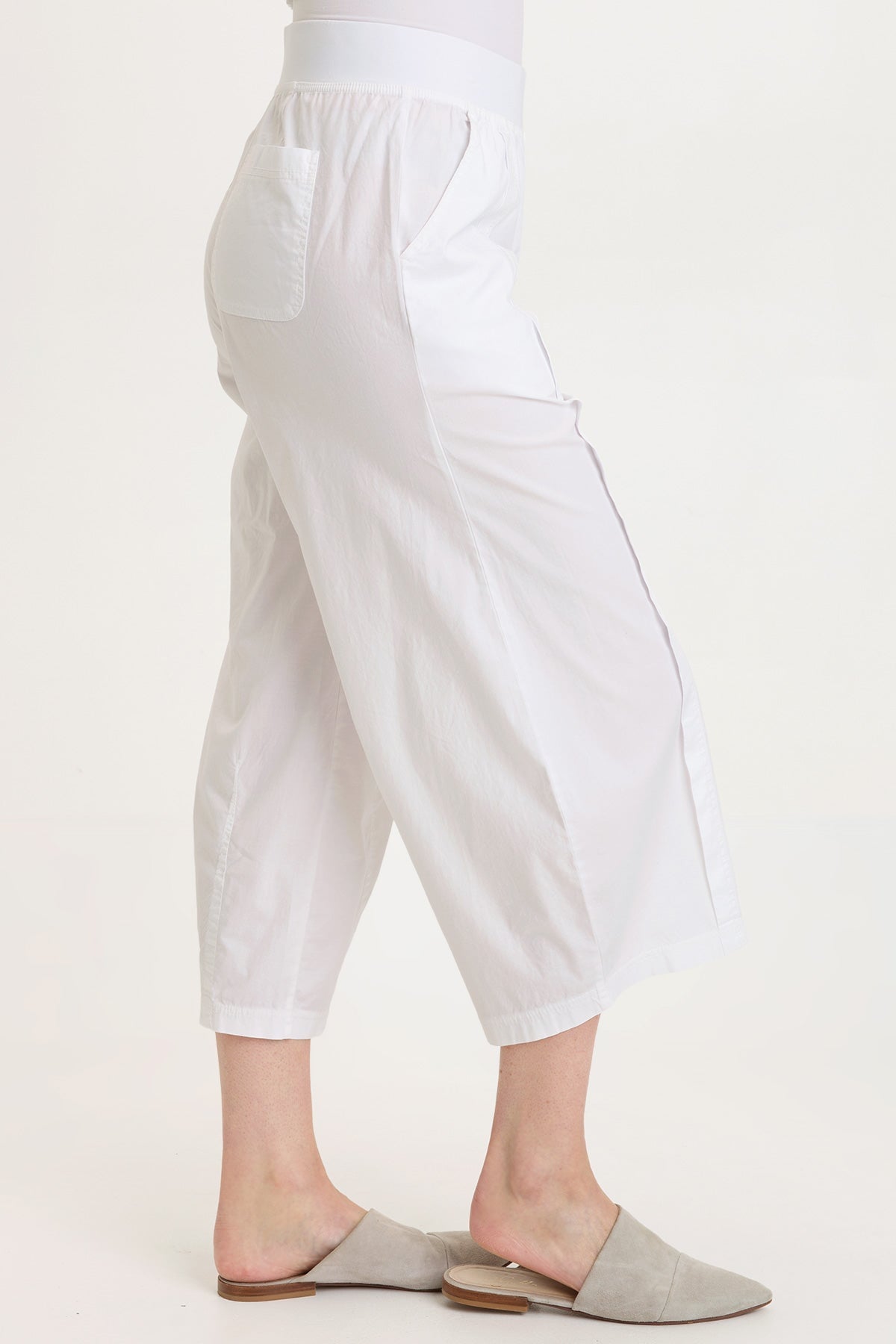 Wearables Benson Poplin Barrel Crop 