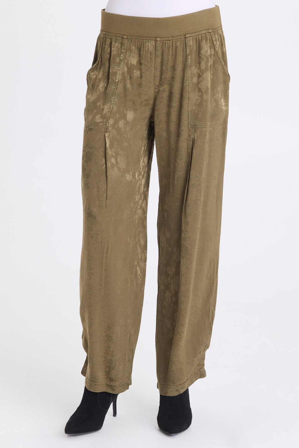 XCVI Tarquin Textured Satin Pleated Pant 