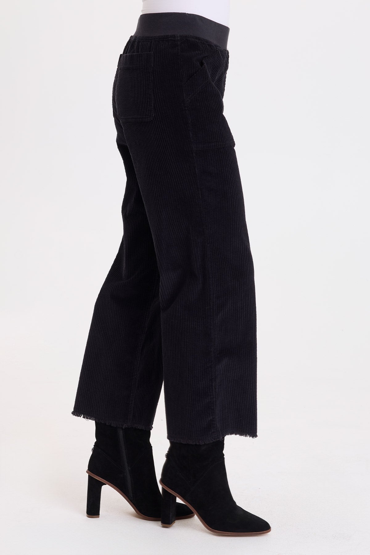 Wearables Arion Corduroy Classic Pant 