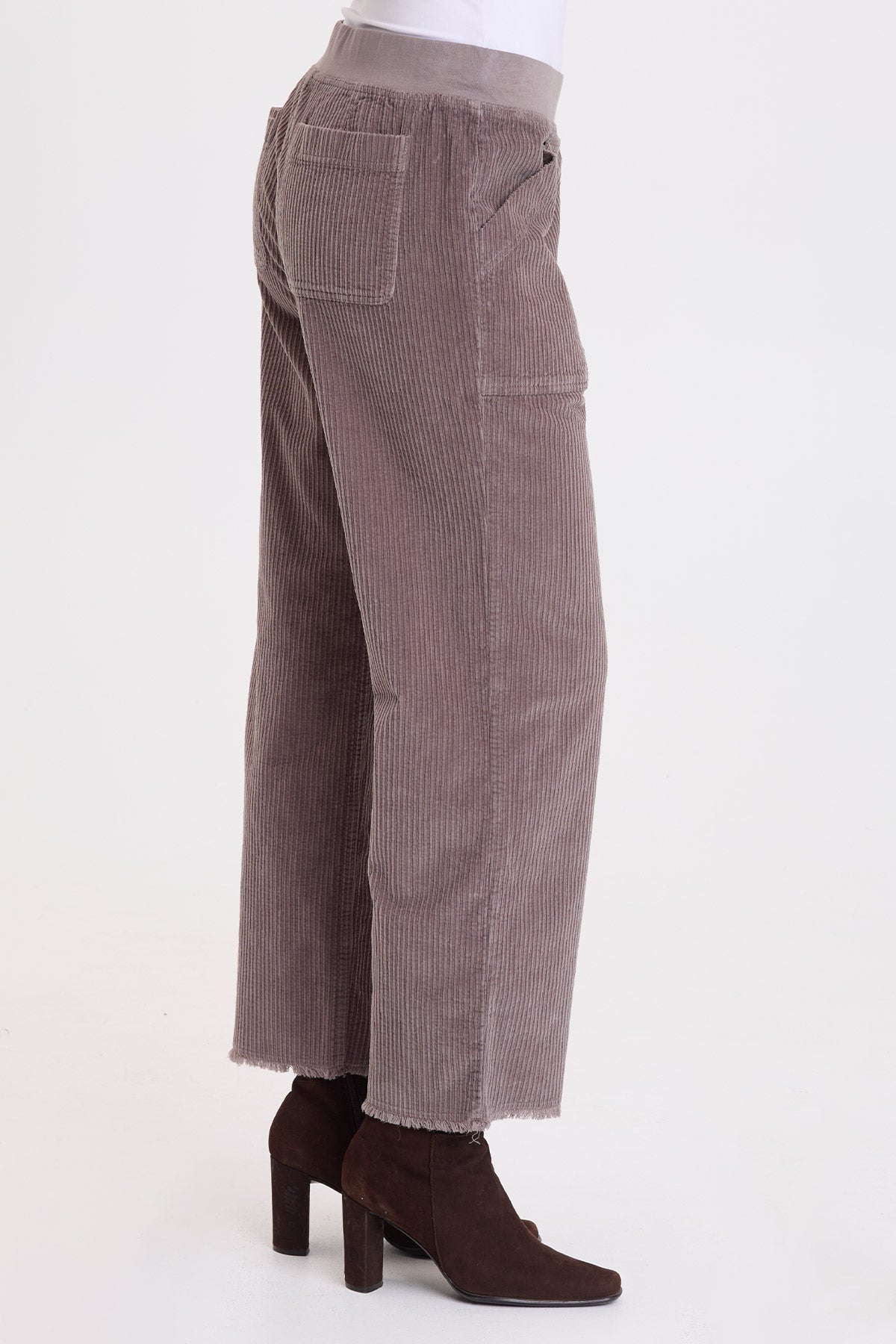 Wearables Arion Corduroy Classic Pant 