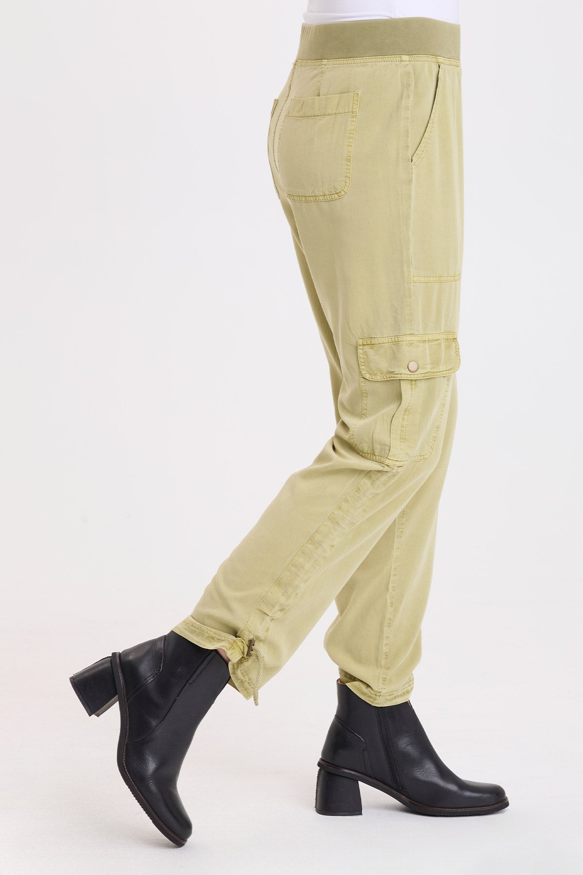 Wearables Keon Twill Cinch Leg Pant 