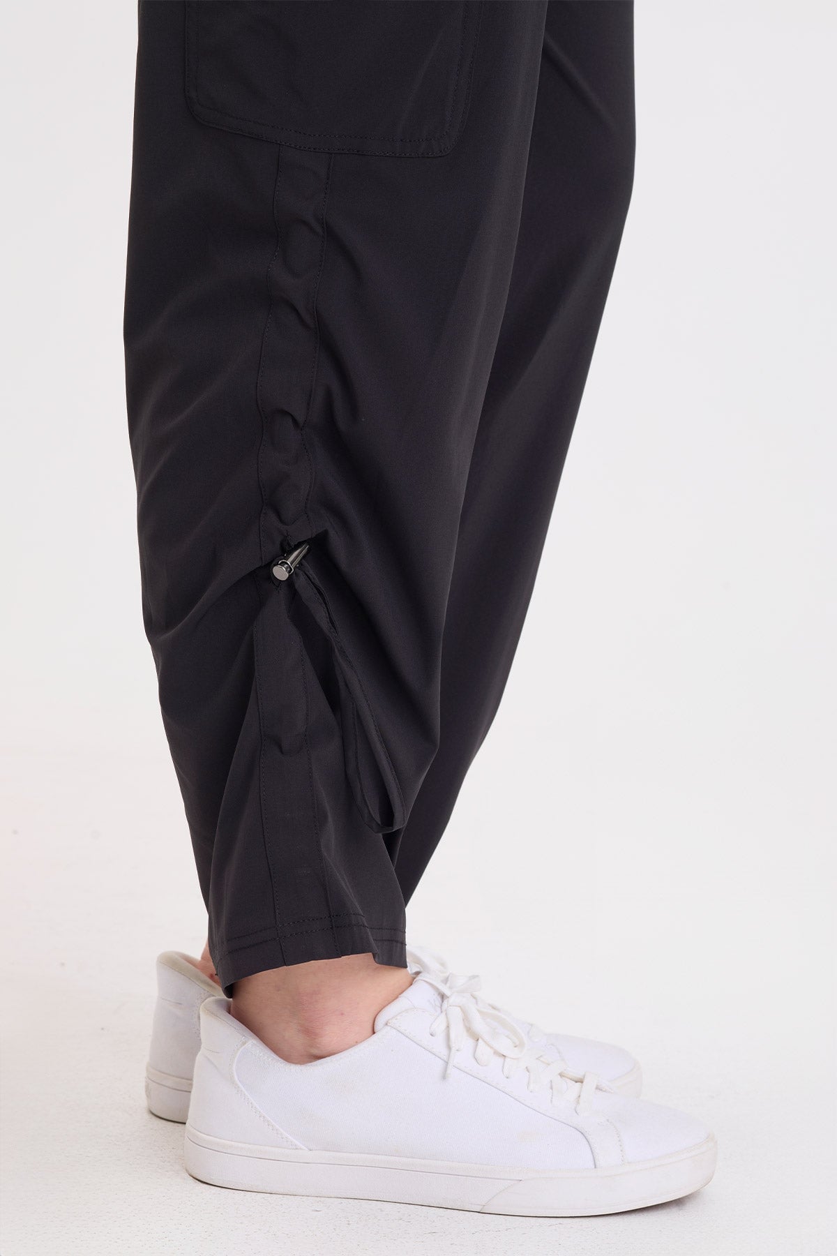 Wearables Bader Active Cargo Pant 