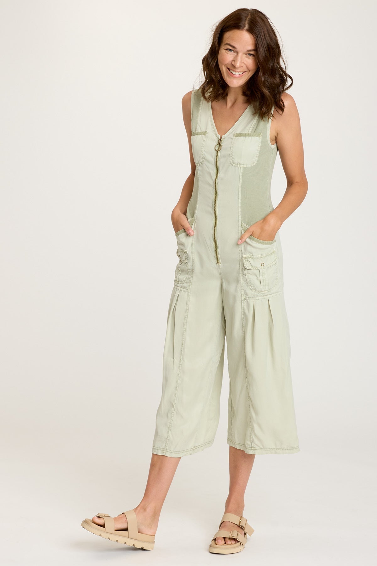 Xcvi Macgowan Crop Jumpsuit In Green