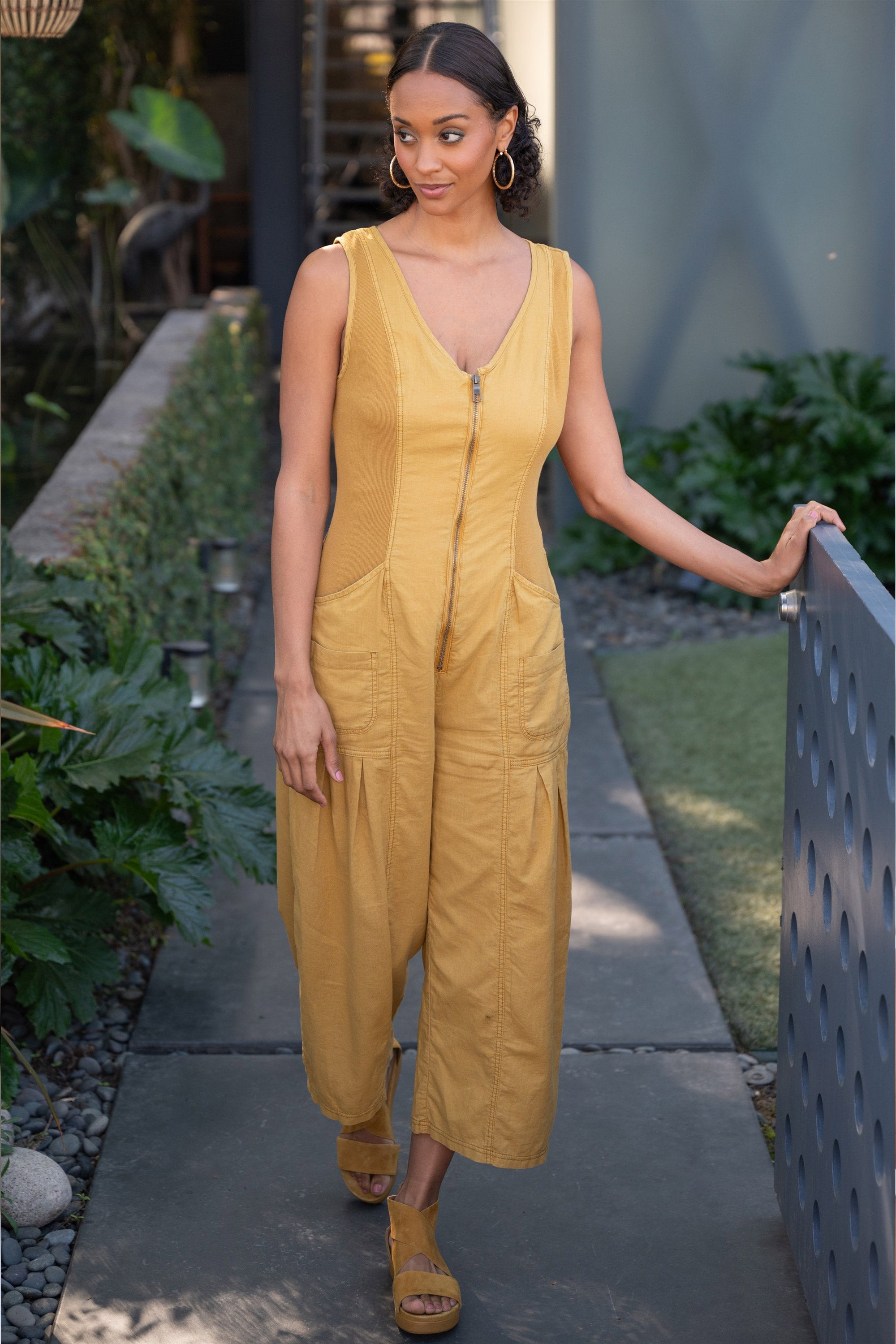 Wearables Linen Macgowan Wide Leg Cargo Jumpsuit 