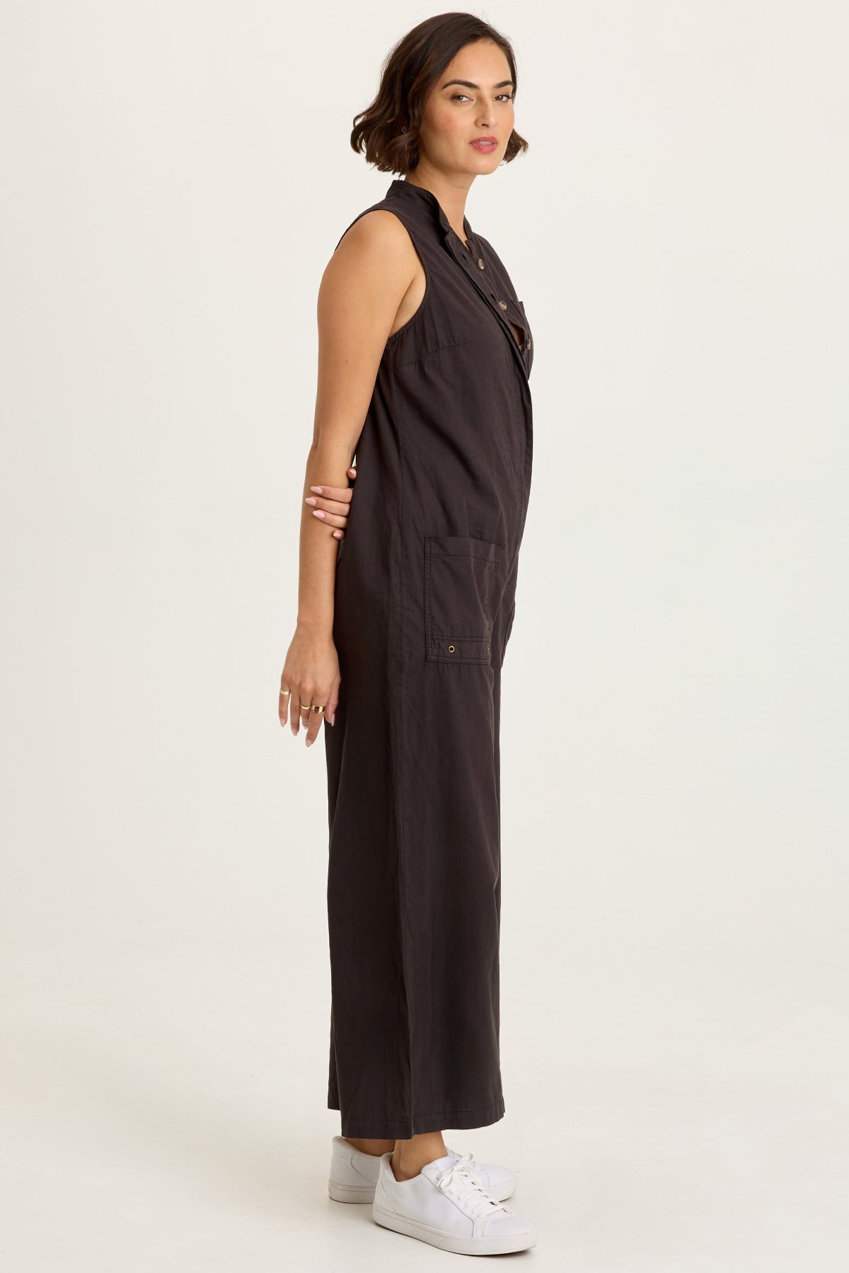 Wearables Tawnie Linen Button-Up Jumpsuit 