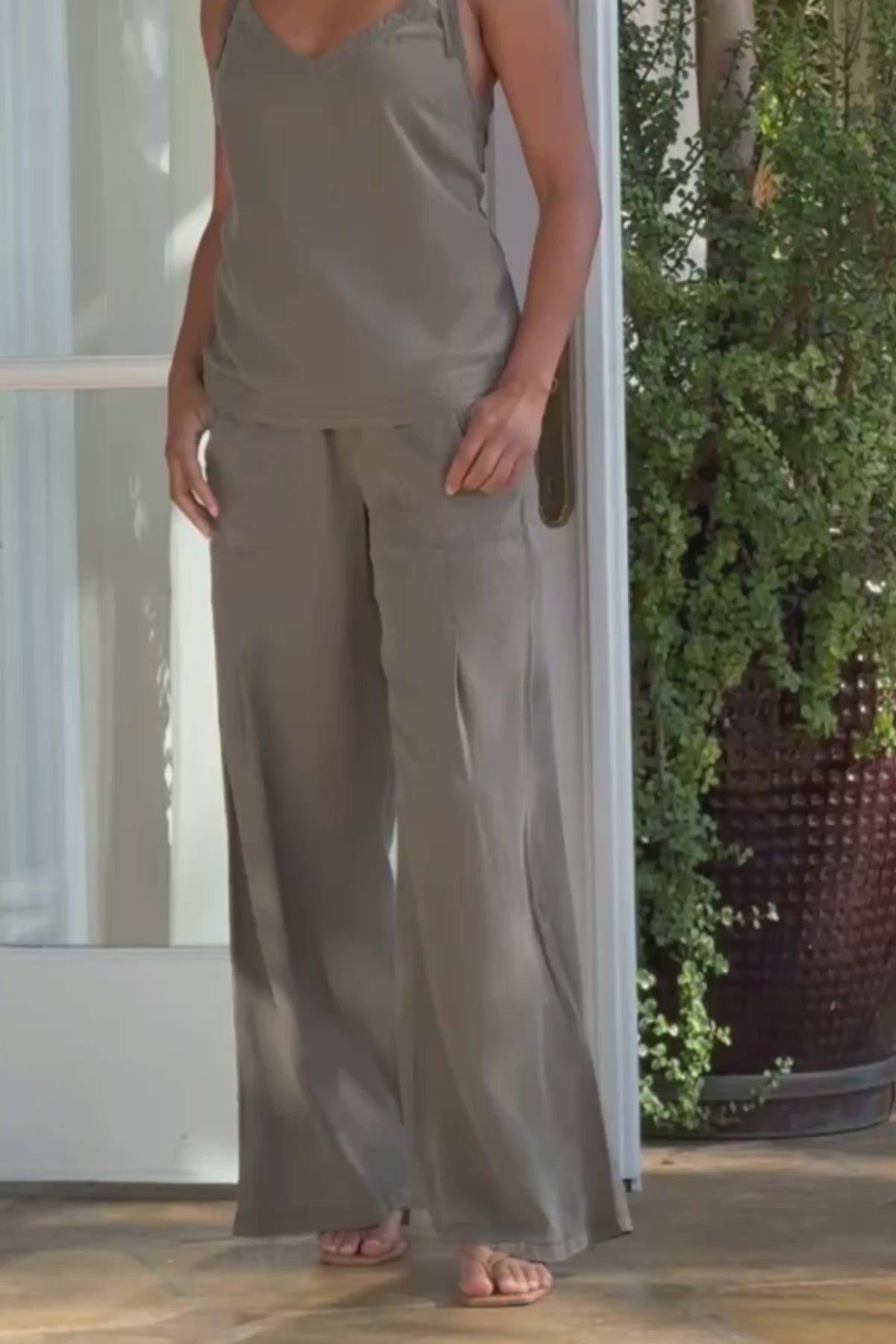 Dacia Tencel Twill Pleated Wide Leg Pull-On Waist Pant