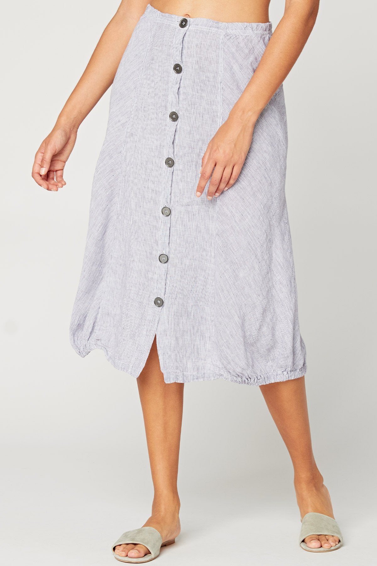 Xcvi Exposed Buttons Skirt In Gray
